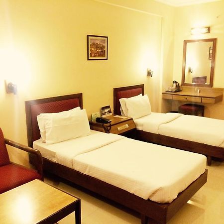 Harsha Hotel Hyderabad Luaran gambar