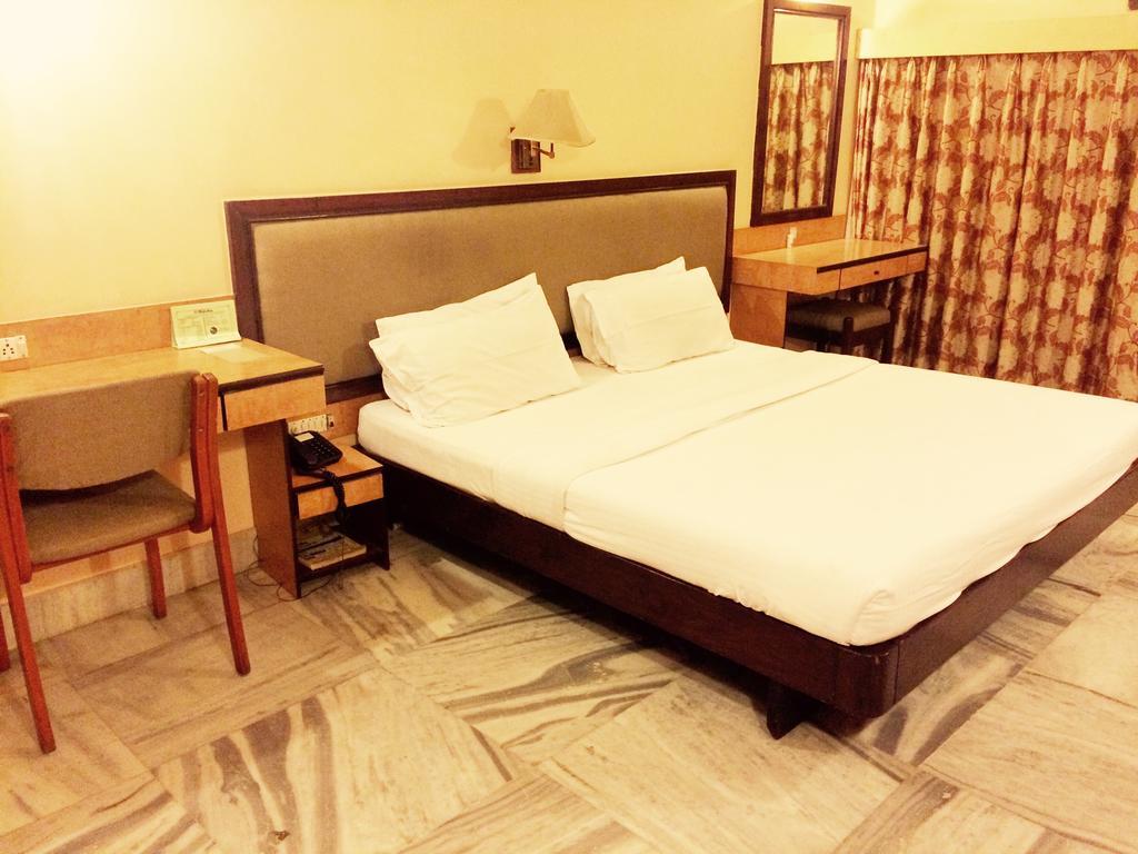 Harsha Hotel Hyderabad Luaran gambar